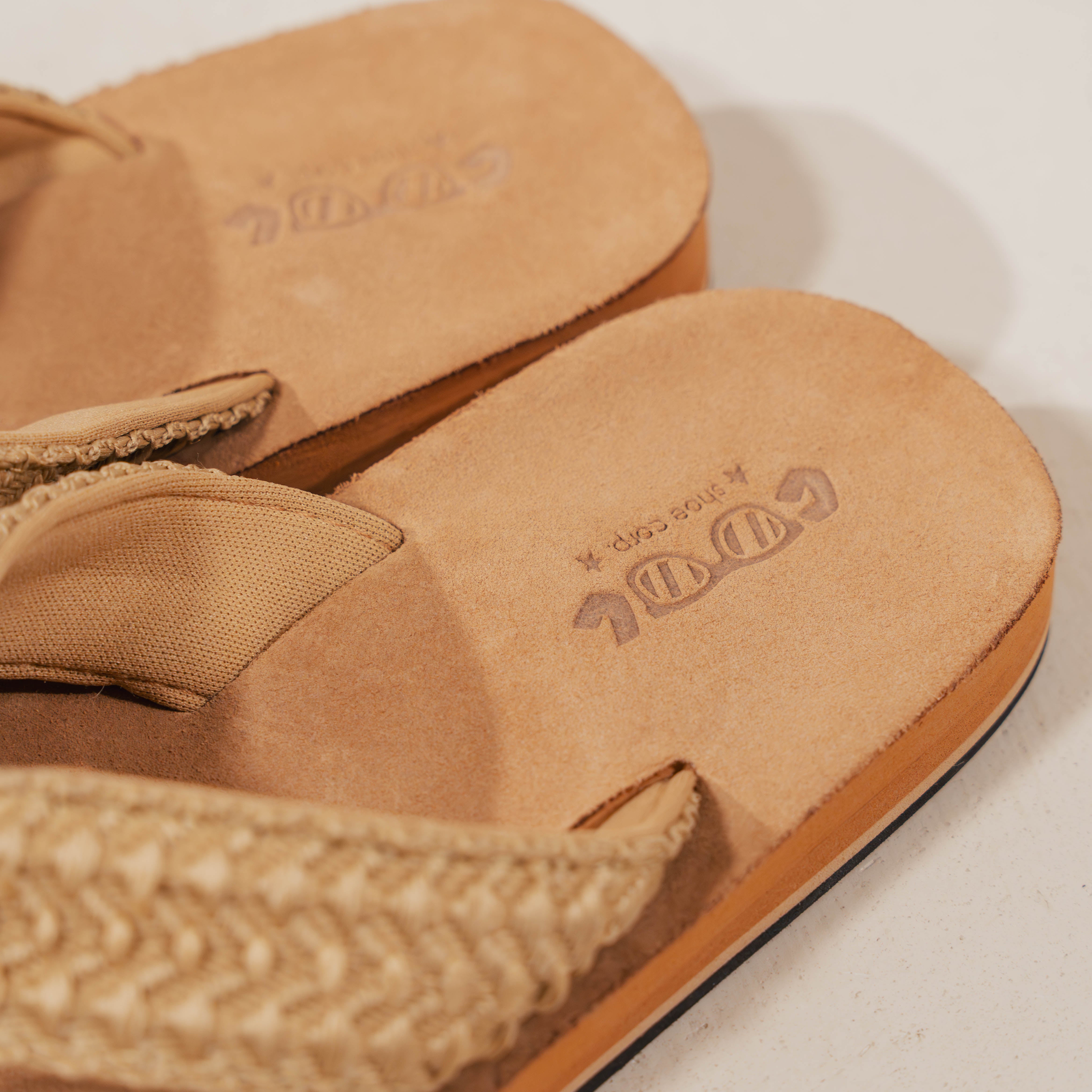 ZEPHYR - Women's Leather Flip-Flops